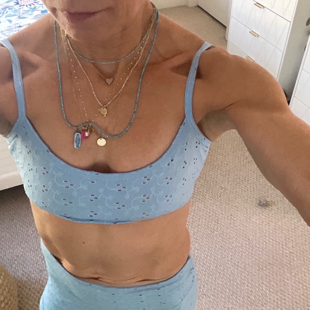 Strut this set..lined eyelet..perfect condition worn twice